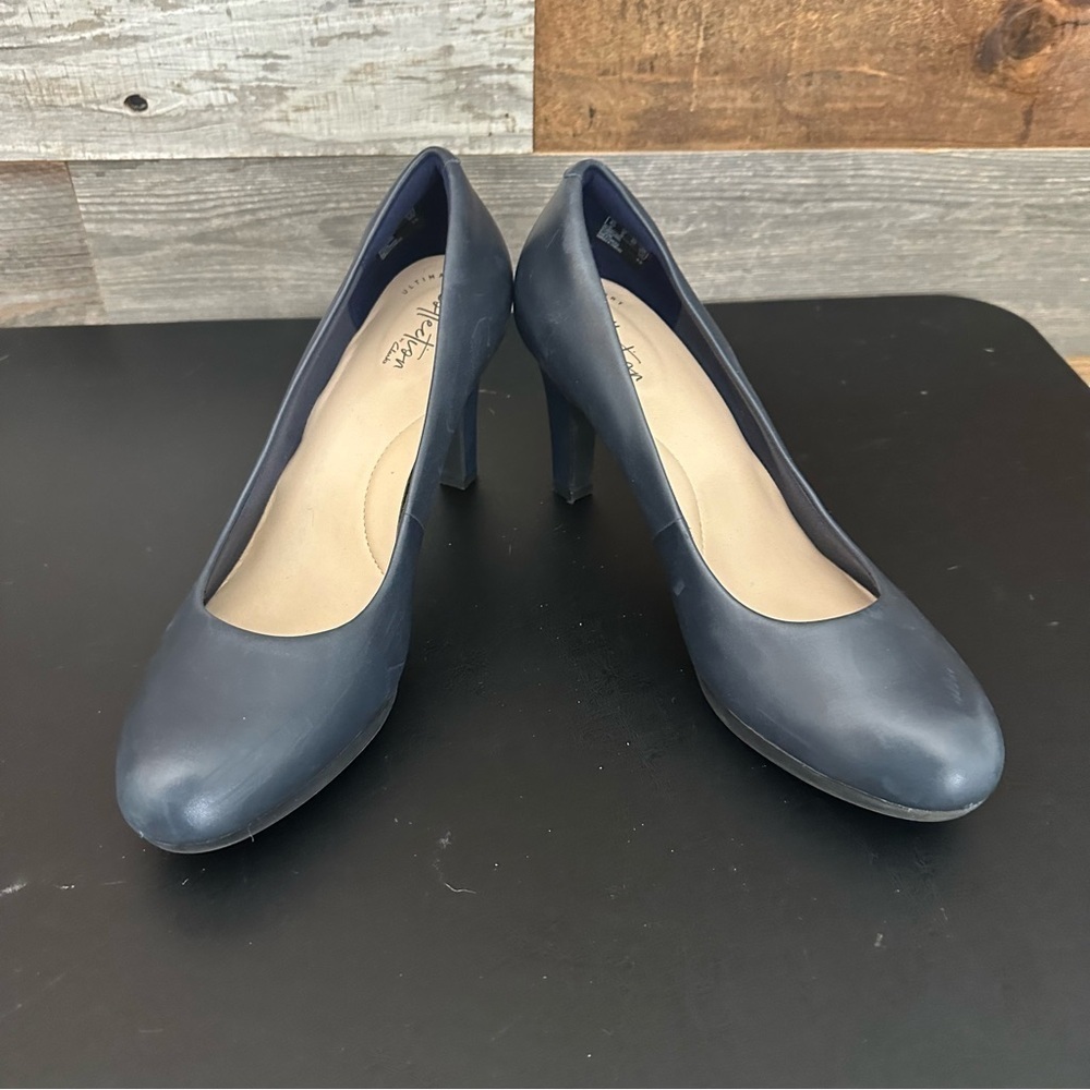 Clarks Women's Adriel Viola Dress Pump‎ size 10 M Heel Navy Blue Business Casual - Picture 7 of 9